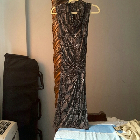 Nice Long Dress - Picture 1 of 1